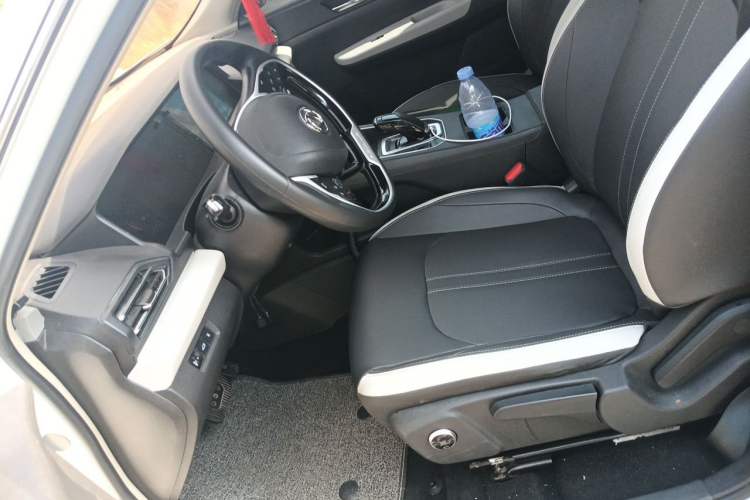 Used Dongfeng Aeolus E70 2023 360H Battery-Swap Version Left Front Seat