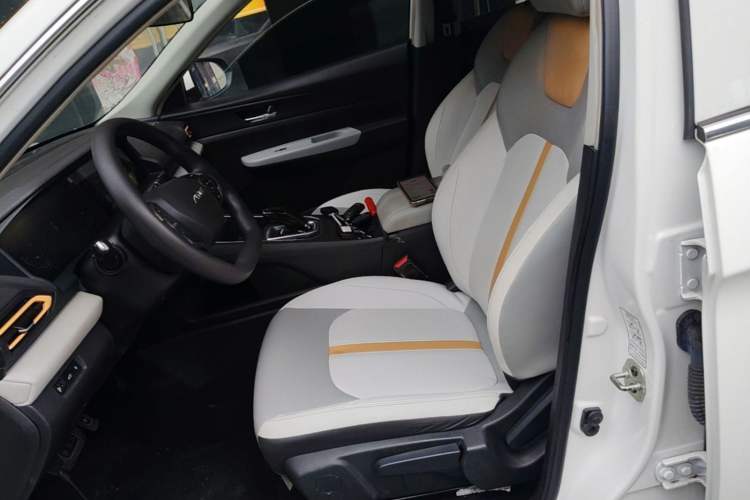 Used Dongfeng Aeolus E70 2023 Revised PRO Smart Drive Version Left Front Seat