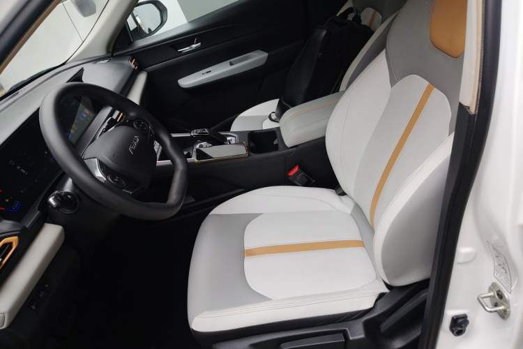 Used Dongfeng Aeolus E70 2023 Revised PRO Smart Drive Version Left Front Seat
