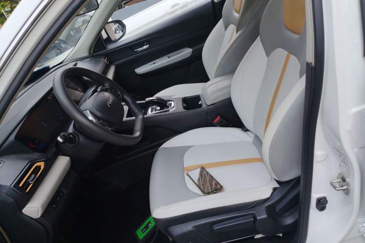 Used Dongfeng Aeolus E70 2023 Revised PRO Smart Drive Version Left Front Seat