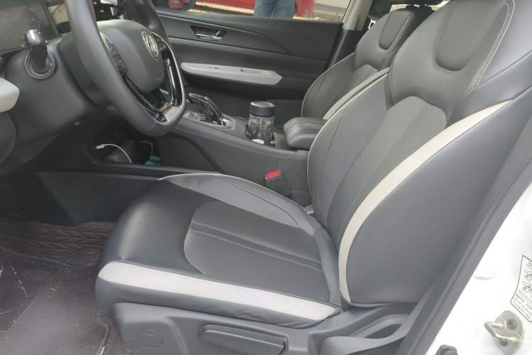 Used Dongfeng Aeolus E70 2023 PRO Comfort Edition Left Front Seat