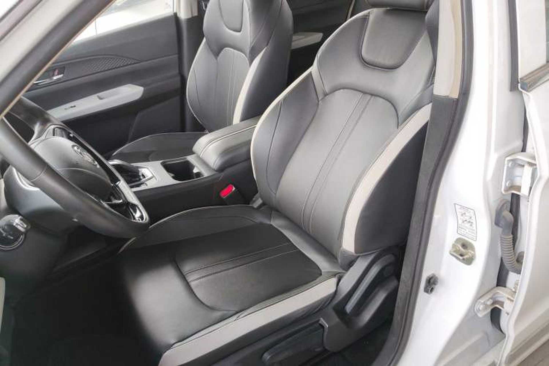 Used Dongfeng Aeolus E70 2023 500 Smart Edition Lithium Iron Phosphate 47.58 kWh Left Front Seat