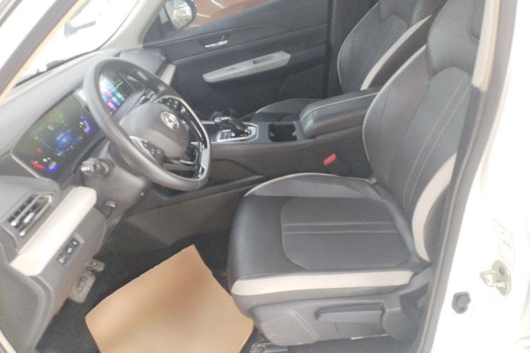 Used Dongfeng Aeolus E70 2023 500 Smart Edition Lithium Iron Phosphate 48.6 kWh 120 kW Left Front Seat