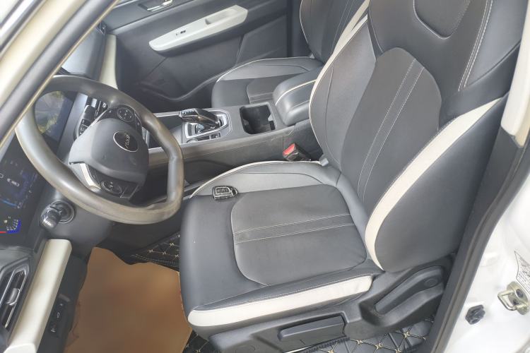 Used Dongfeng Aeolus E70 2023 400H Battery-Swap Rental Version Left Front Seat
