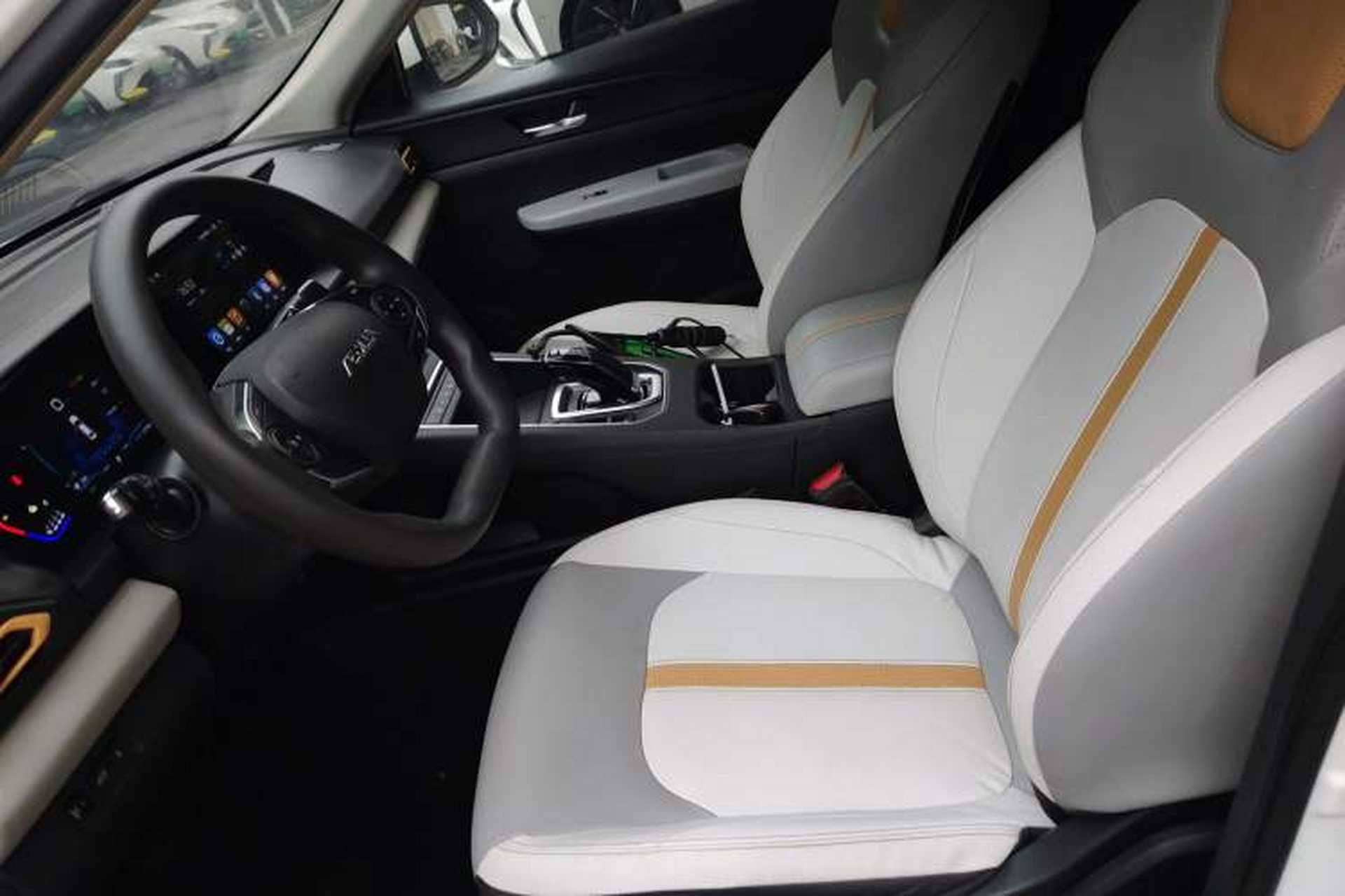 Used Dongfeng Aeolus E70 2023 Revised PRO Smart Drive Version Left Front Seat