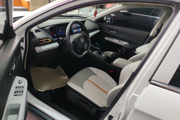 Used Dongfeng Aeolus E70 2023 PRO Smart Drive Edition Left Front Seat