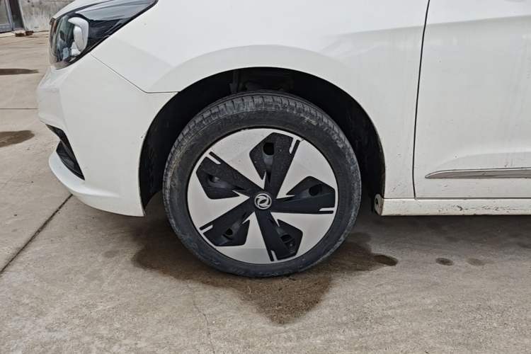 Used Dongfeng Aeolus E70 2023 500 Smart Edition Lithium-Ion Left Front Wheel Hub