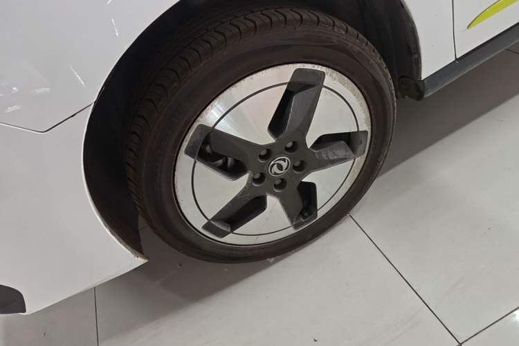 Used Dongfeng Aeolus E70 2023 PRO Comfort Edition Left Front Wheel Hub