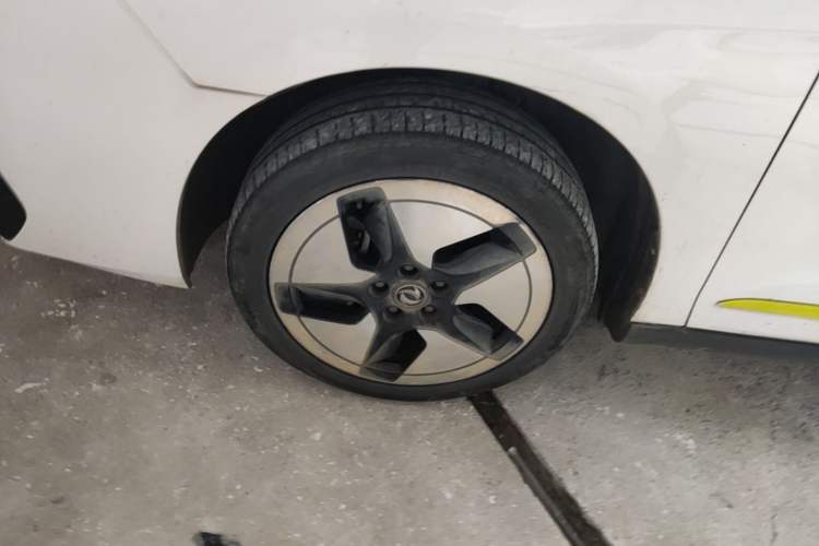 Used Dongfeng Aeolus E70 2023 PRO Comfort Edition Left Front Wheel Hub