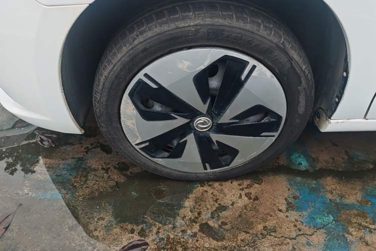 Used Dongfeng Aeolus E70 2023 500 Smart Edition Lithium-Ion Left Front Wheel Hub