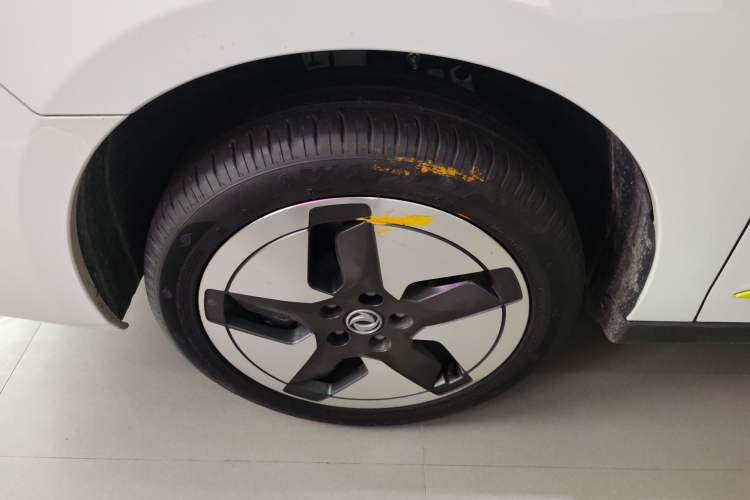 Used Dongfeng Aeolus E70 2023 PRO Smart Drive Edition Left Front Wheel Hub
