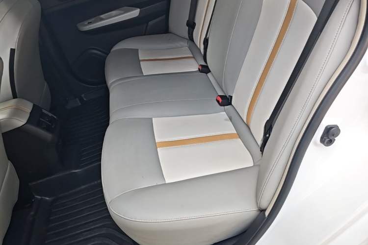 Used Dongfeng Aeolus E70 2023 PRO Smart Drive Edition Left Rear Seat