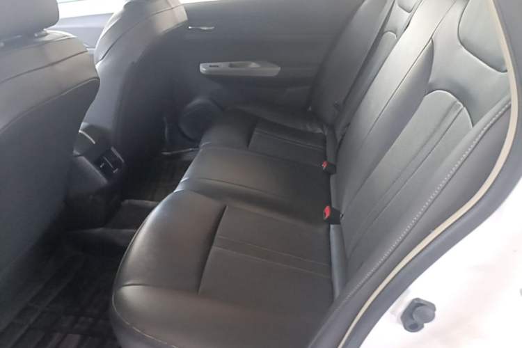 Used Dongfeng Aeolus E70 2023 360H Battery-Swap Version Left Rear Seat