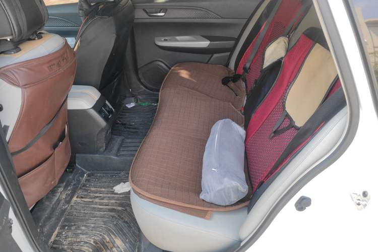 Used Dongfeng Aeolus E70 2023 PRO Comfort Edition Left Rear Seat