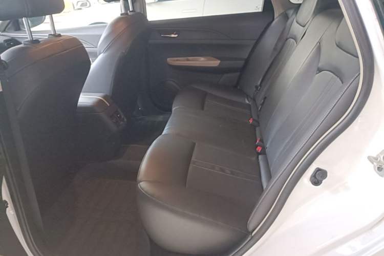 Used Dongfeng Aeolus E70 2023 360H Battery-Swap Version Left Rear Seat