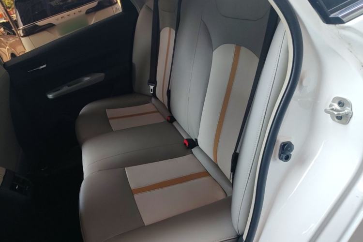 Used Dongfeng Aeolus E70 2023 Revised PRO Smart Drive Version Left Rear Seat