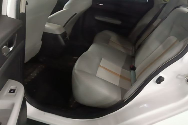 Used Dongfeng Aeolus E70 2023 Revised PRO Smart Drive Version Left Rear Seat
