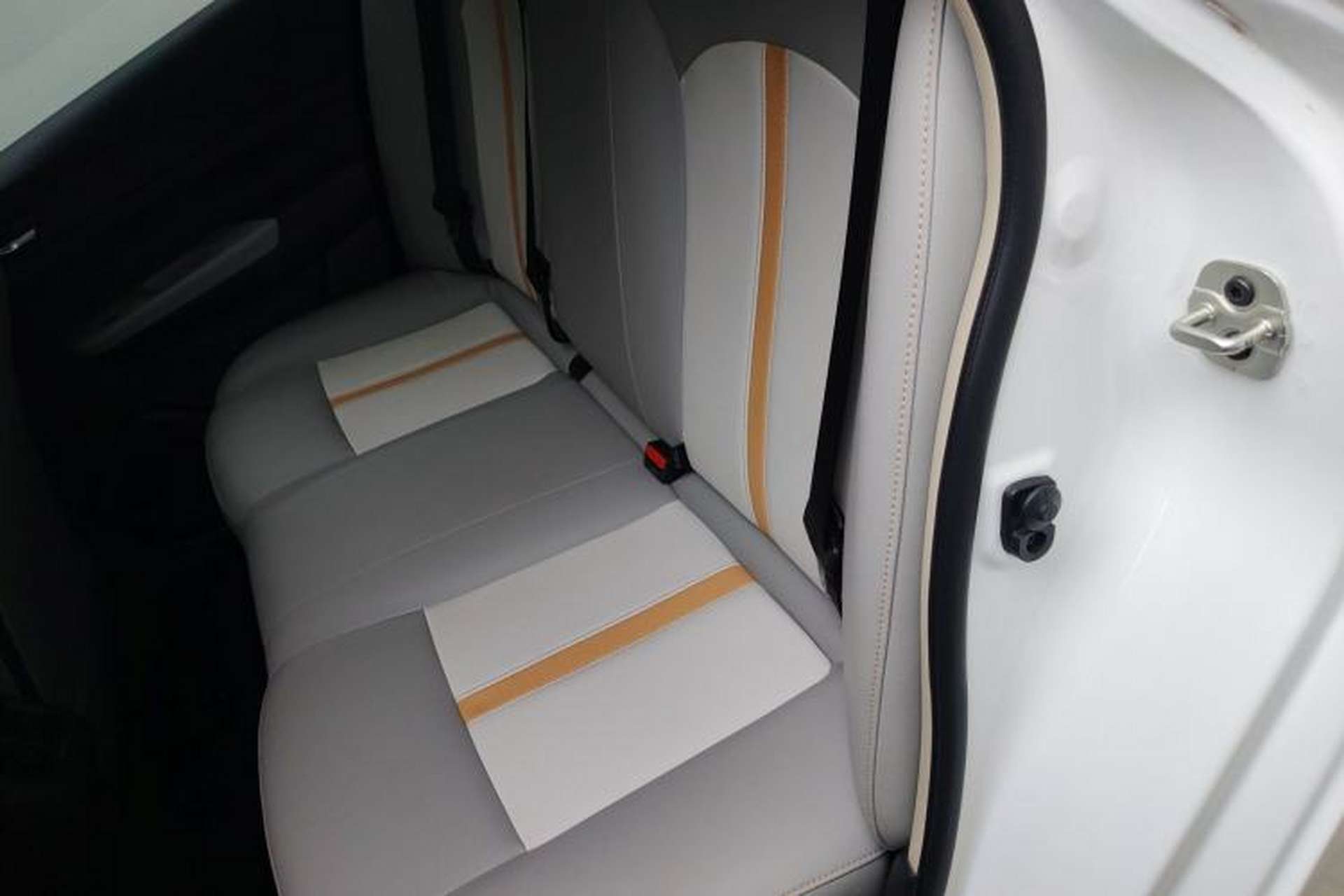 Used Dongfeng Aeolus E70 2023 Revised PRO Smart Drive Version Left Rear Seat