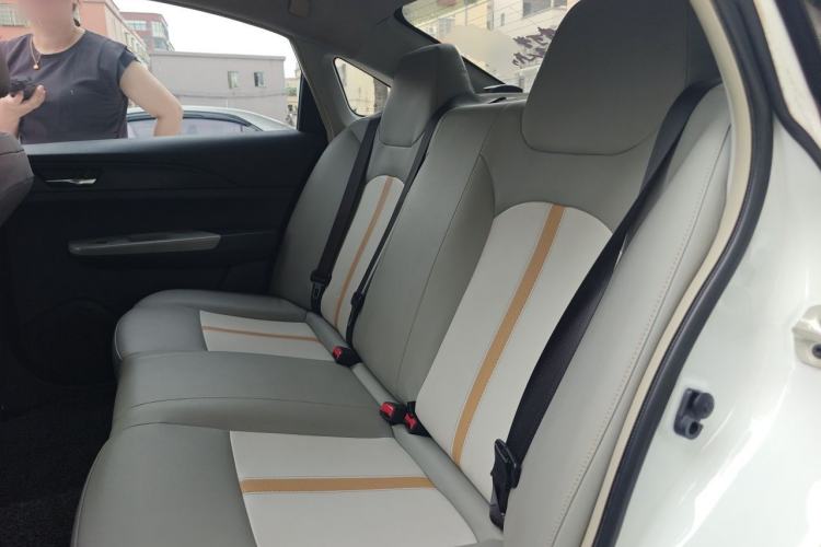 Used Dongfeng Aeolus E70 2023 Revised PRO Smart Drive Version Left Rear Seat
