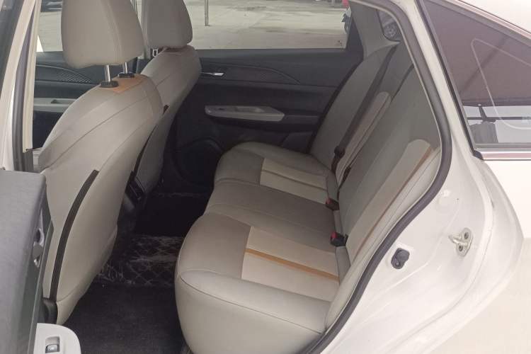 Used Dongfeng Aeolus E70 2023 PRO Smart Drive Edition Left Rear Seat