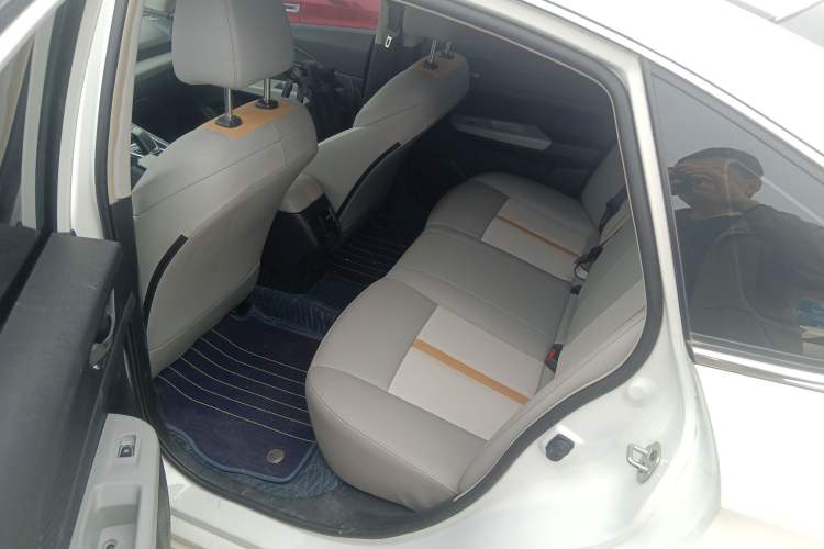 Used Dongfeng Aeolus E70 2023 PRO Smart Drive Edition Left Rear Seat