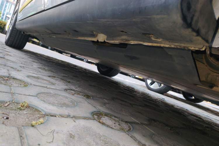 Used Dongfeng Aeolus E70 2023 Revised PRO Smart Drive Version Left Side Sill