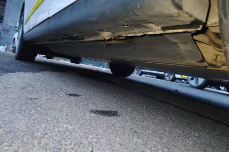 Used Dongfeng Aeolus E70 2023 Revised PRO Smart Drive Version Left Side Sill
