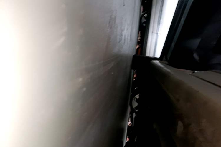Used Dongfeng Aeolus E70 2023 360H Battery-Swap Version Left Side Sill