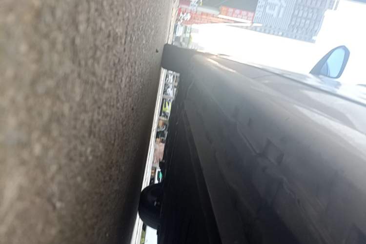 Used Dongfeng Aeolus E70 2023 360H Battery-Swap Version Left Side Sill