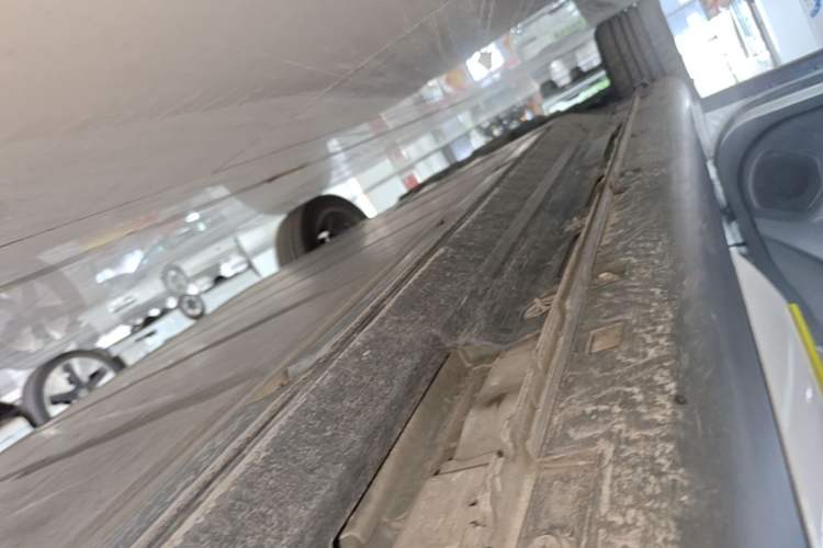 Used Dongfeng Aeolus E70 2023 PRO Comfort Edition Left Side Sill