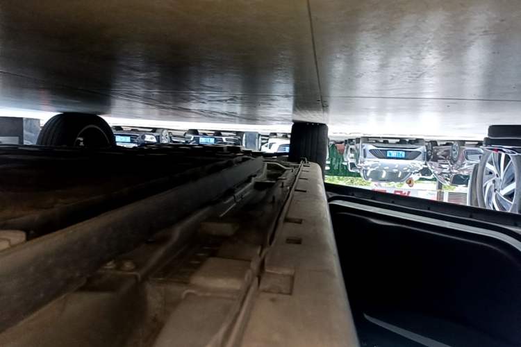 Used Dongfeng Aeolus E70 2023 360H Battery-Swap Version Left Side Sill
