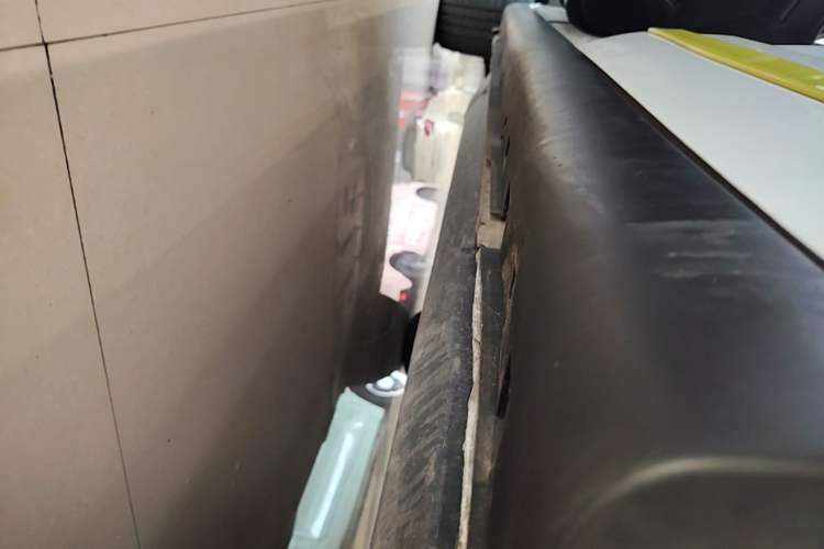 Used Dongfeng Aeolus E70 2023 Revised PRO Smart Drive Version Left Side Sill