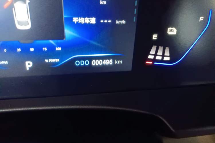 Used Dongfeng Aeolus E70 2023 500 Smart Version Lithium Iron Phosphate 48.6 kWh 110 kW Odometer Close Up