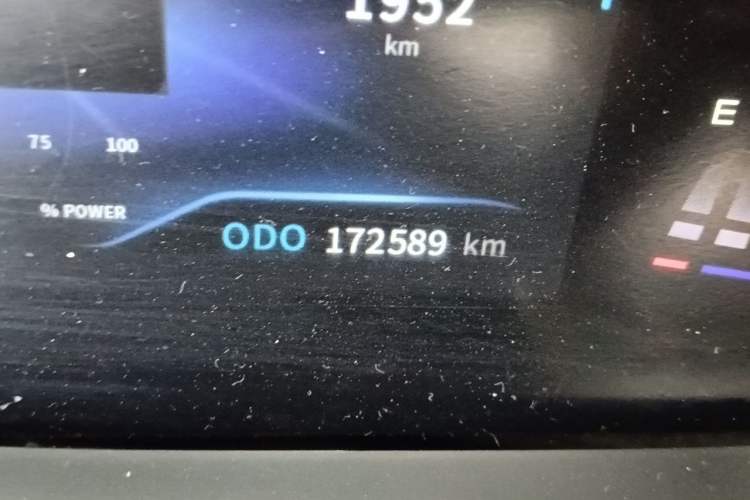Used Dongfeng Aeolus E70 2023 400H Battery-Swap Rental Version Odometer Close Up