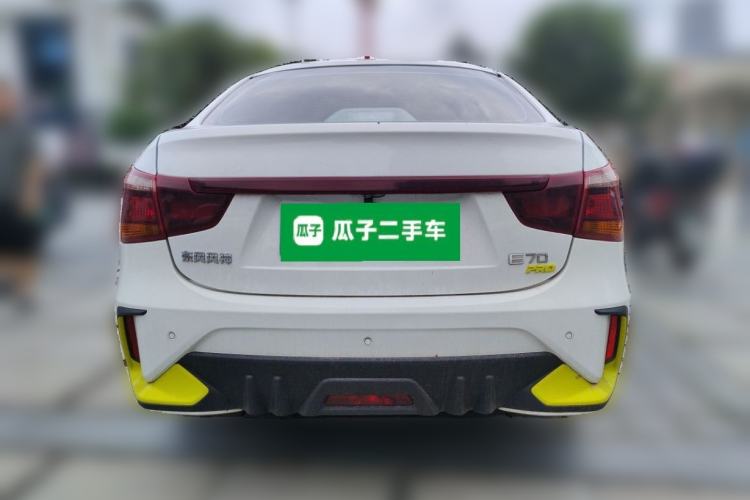 Used Dongfeng Aeolus E70 2023 400H Plug-in Hybrid Version Rear