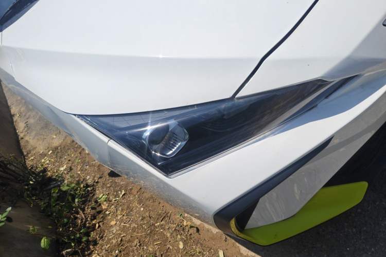 Used Dongfeng Aeolus E70 2023 Revised PRO Smart Drive Version Right Front Headlight
