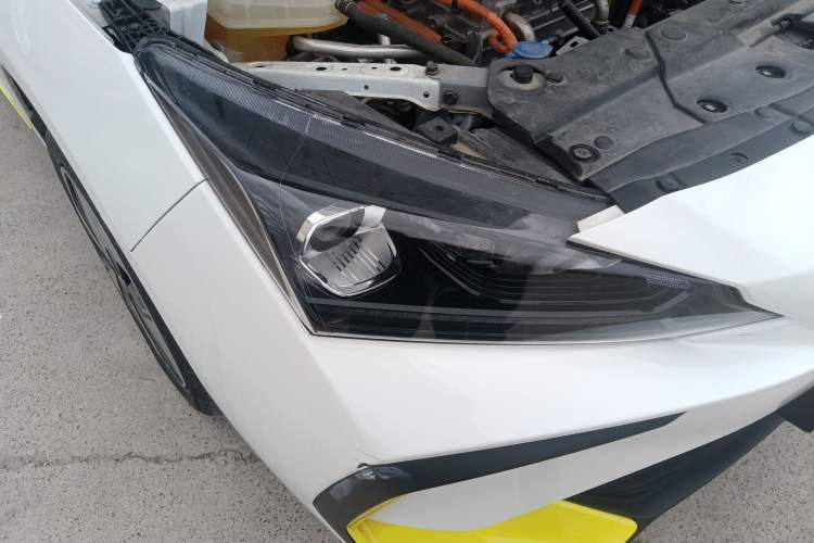 Used Dongfeng Aeolus E70 2023 PRO Smart Drive Edition Right Front Headlight