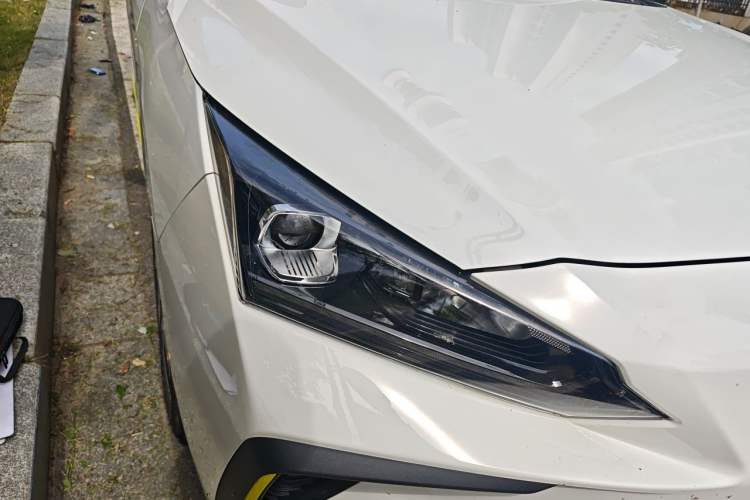 Used Dongfeng Aeolus E70 2023 PRO Comfort Edition Right Front Headlight