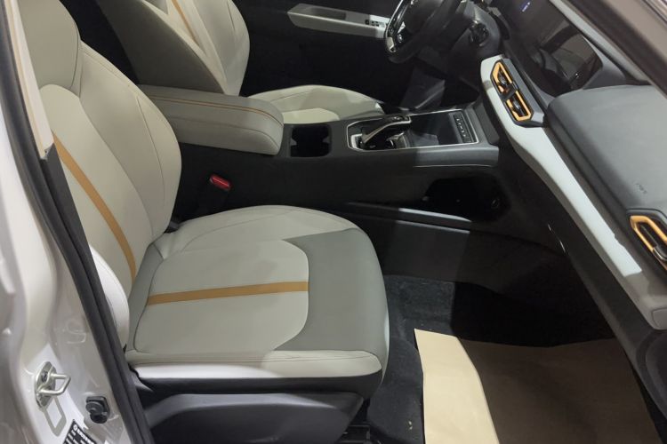 Used Dongfeng Aeolus E70 2023 PRO Smart Drive Edition Right Front Seat