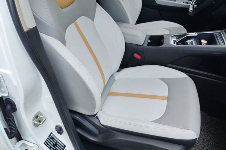 Used Dongfeng Aeolus E70 2023 Revised PRO Smart Drive Version Right Front Seat