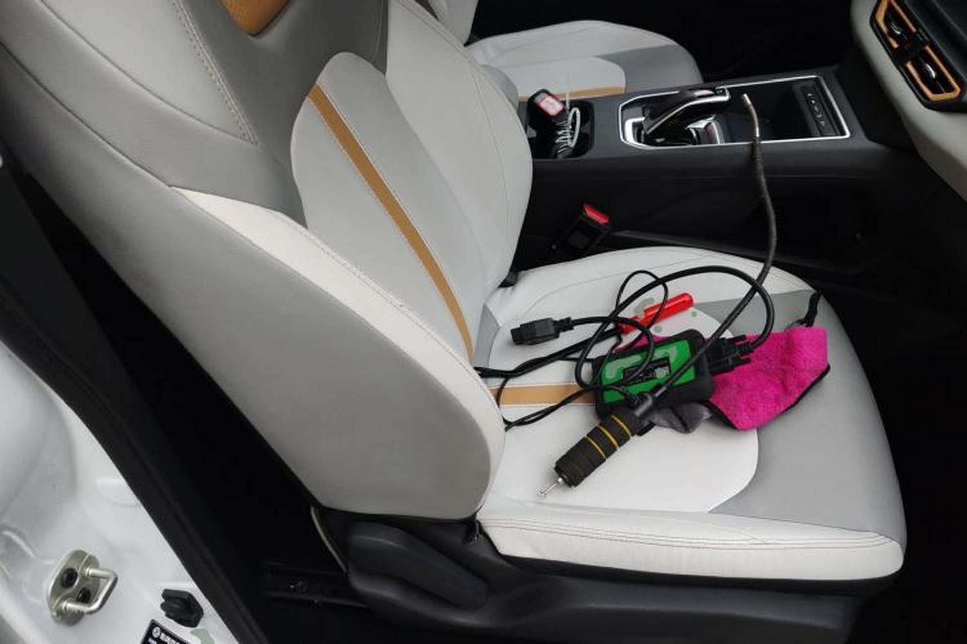 Used Dongfeng Aeolus E70 2023 Revised PRO Smart Drive Version Right Front Seat