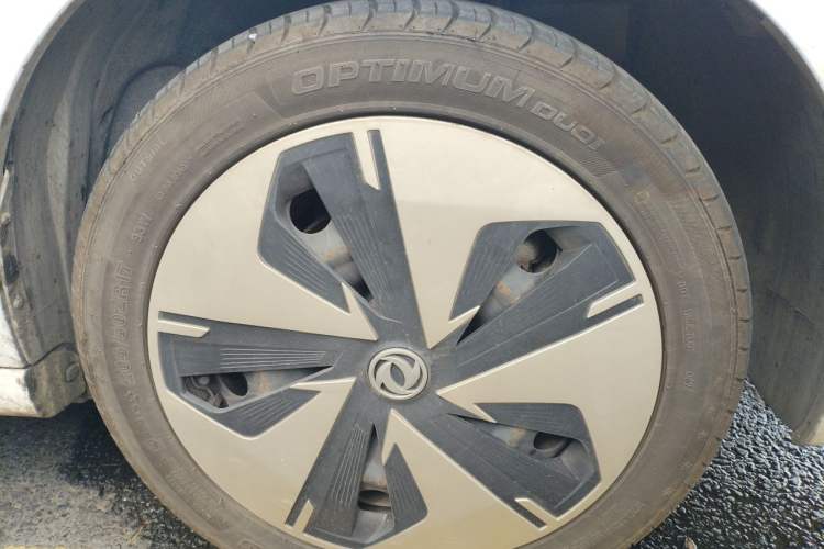 Used Dongfeng Aeolus E70 2023 500 Smart Edition Lithium Iron Phosphate 47.58 kWh Right Front Wheel Hub
