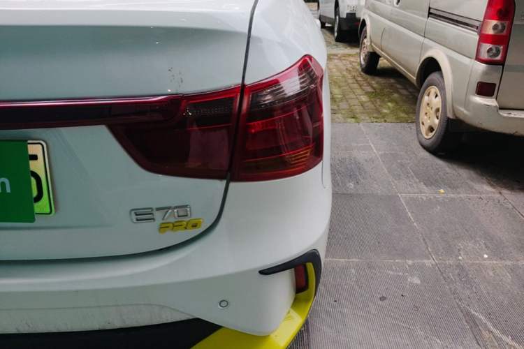 Used Dongfeng Aeolus E70 2023 Revised PRO Smart Drive Version Right Rear Taillight
