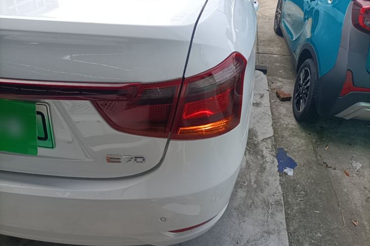 Used Dongfeng Aeolus E70 2023 400H Battery-Swap Rental Version Right Rear Taillight