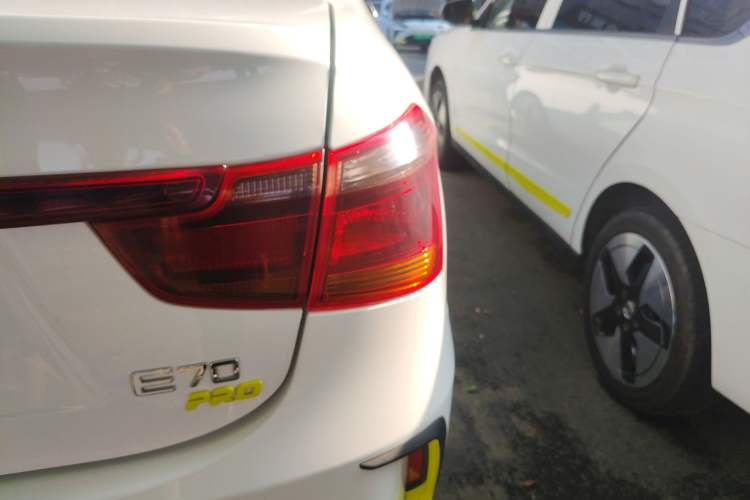 Used Dongfeng Aeolus E70 2023 Revised PRO Smart Drive Version Right Rear Taillight