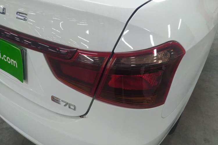 Used Dongfeng Aeolus E70 2023 500 Smart Edition Lithium Iron Phosphate 47.58 kWh Right Rear Taillight