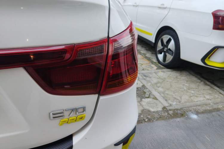 Used Dongfeng Aeolus E70 2023 Revised PRO Smart Drive Version Right Rear Taillight
