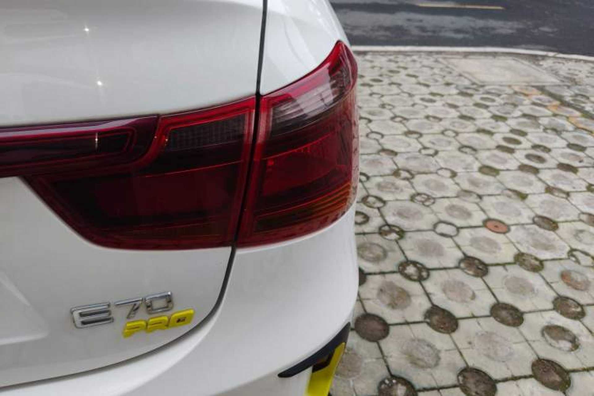 Used Dongfeng Aeolus E70 2023 Revised PRO Smart Drive Version Right Rear Taillight