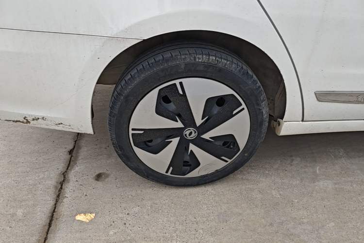 Used Dongfeng Aeolus E70 2023 500 Smart Edition Lithium-Ion Right Rear Wheel Hub