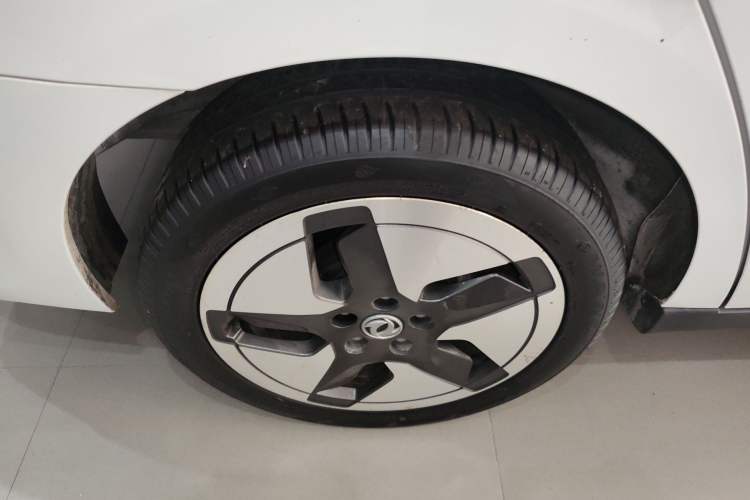 Used Dongfeng Aeolus E70 2023 PRO Smart Drive Edition Right Rear Wheel Hub